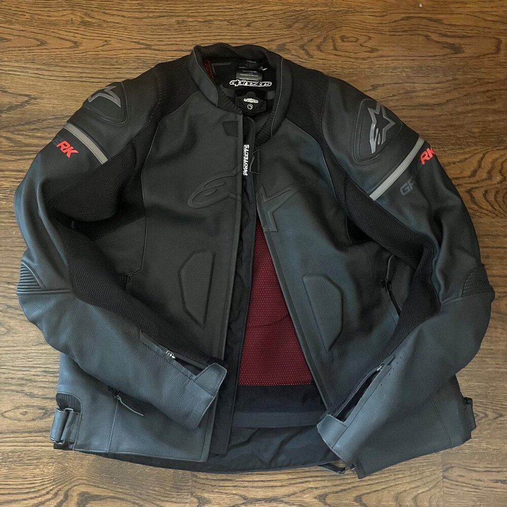 Alpinestars GP Plus R v3 Rideknit Leather Jacket size US 46